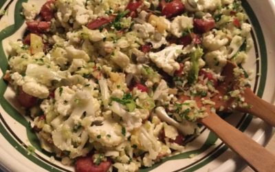 Robust blomkålsalat – en måltidssalat!