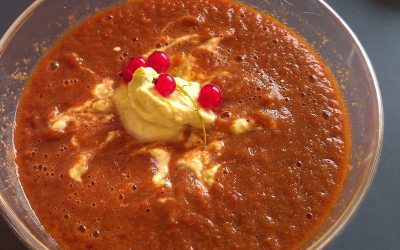 Gazpacho med honningmelon og ærte-mynte creme