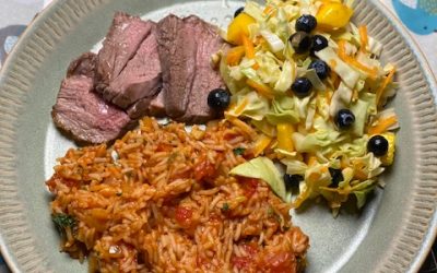 Lam, tomatrisotto og salat!