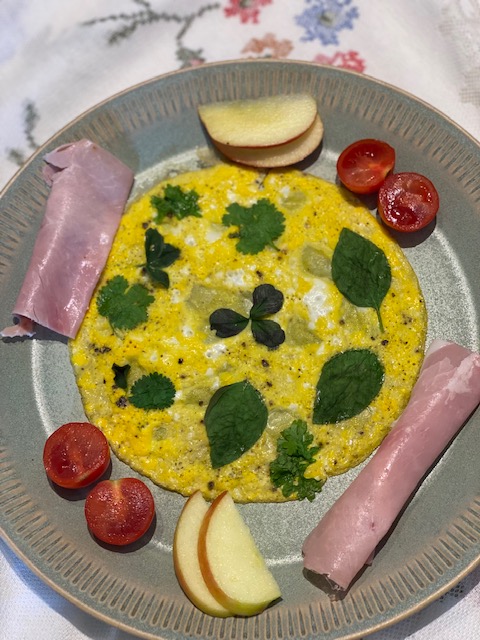 Frokost-omelet, klassisk og vegansk!